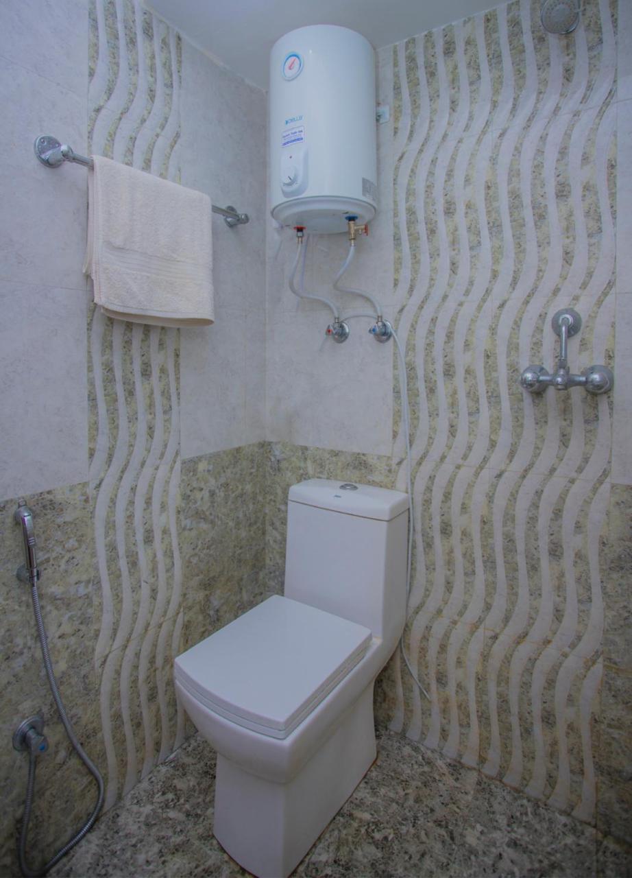 Oyo 255 White Zambala Hotel Κατμαντού Εξωτερικό φωτογραφία