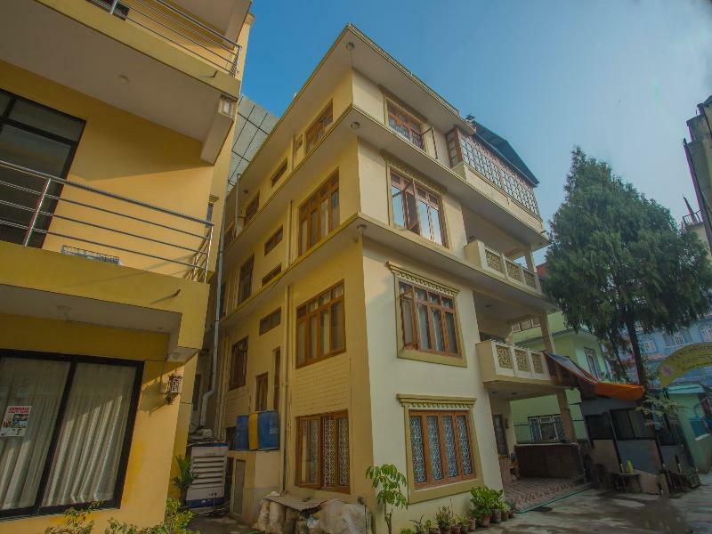 Oyo 255 White Zambala Hotel Κατμαντού Εξωτερικό φωτογραφία